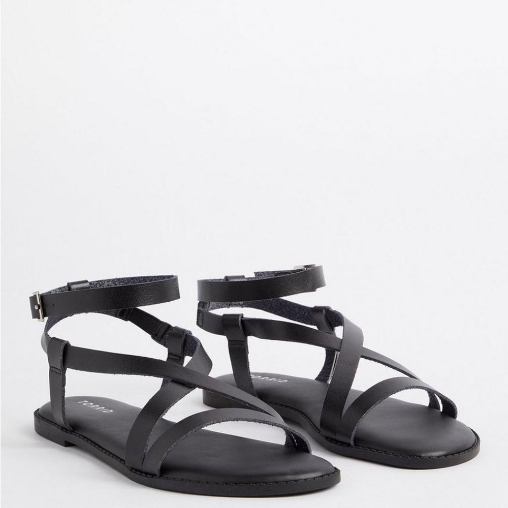 TORRID NWOT Ankle Strap Gladiator Sandal - Size 6 WW
